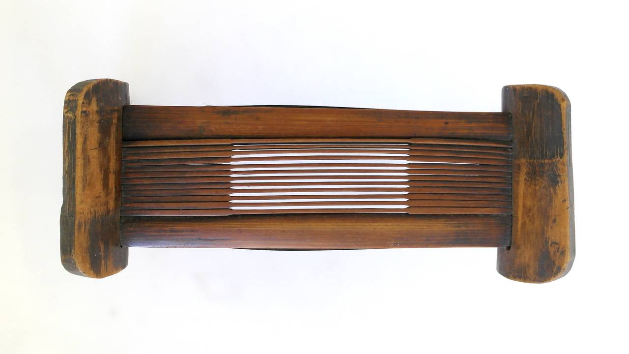 19th Century Chinese Traveling Bamboo Pillow For Sale at 1stDibs chinese bamboo pillow, china