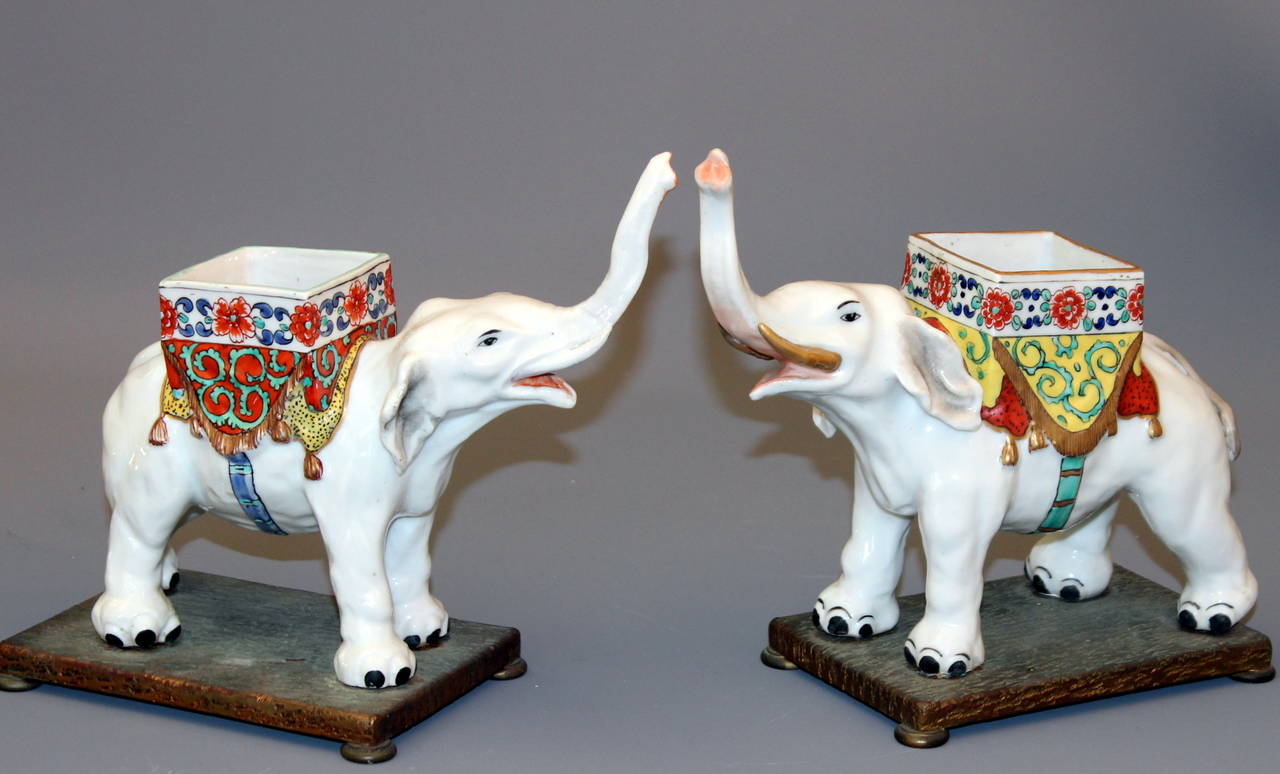 Kakiemon Elephants Porcelain From Japan 100 Objects
