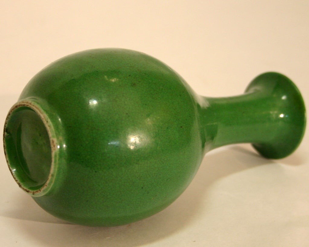Antique Chinese Porcelain Apple Green Crackle Glaze Vase at 1stDibs