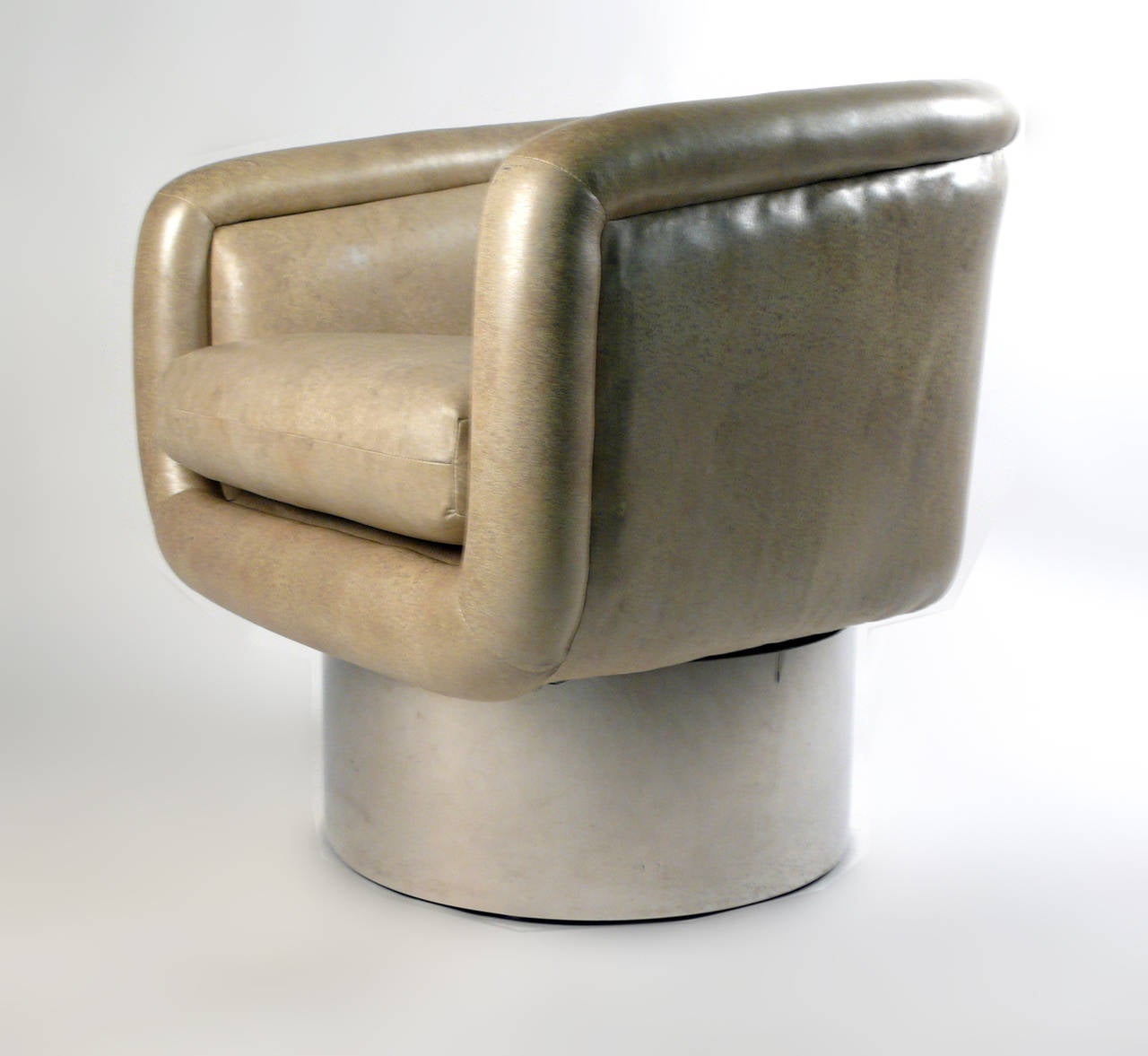 Leon Rosen Swivel Chairs for Pace at 1stDibs