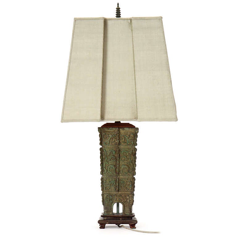 Asian Style Bronze Table Lamp For Sale at 1stDibs