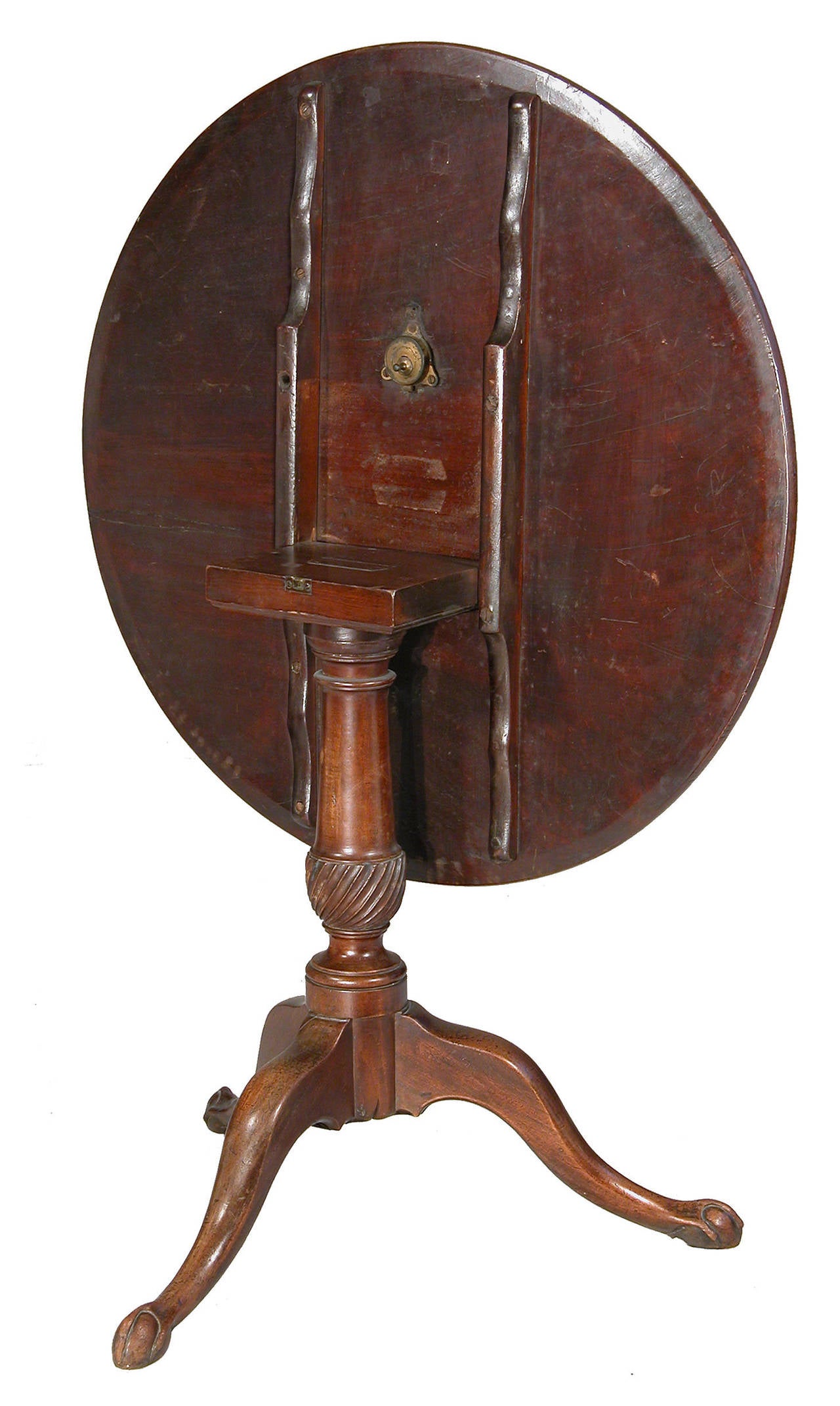 Chippendale TiltTop Table with Spiral Carved Column, Newport, circa