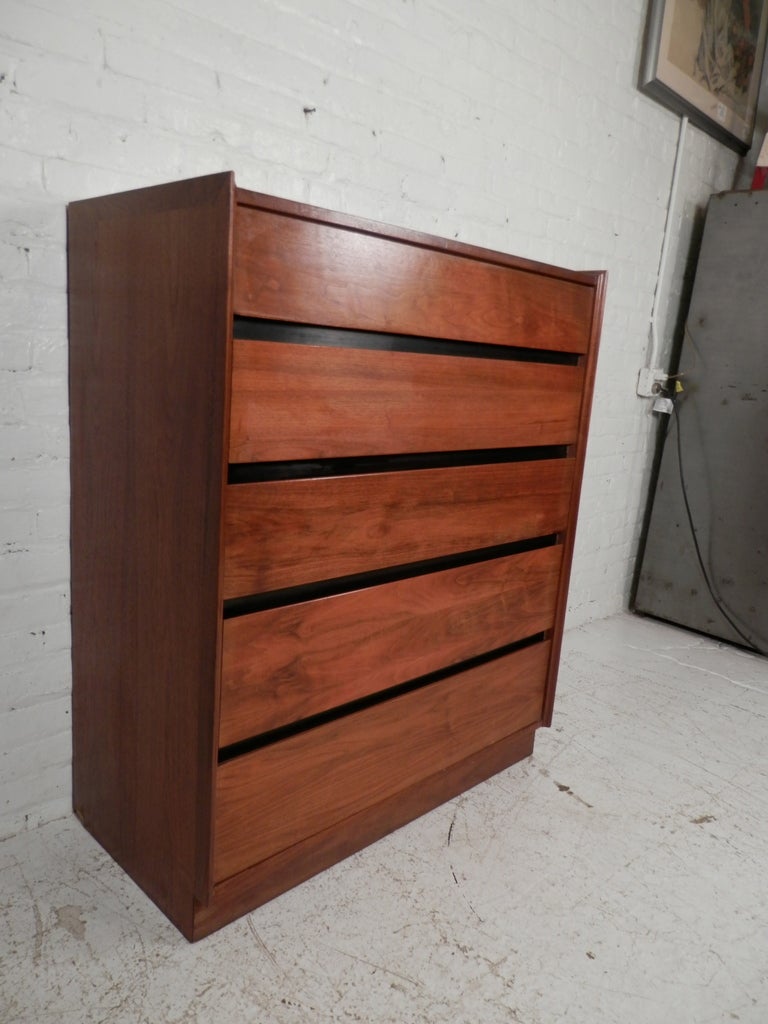 FiveDrawer Dresser by Dillingham For Sale at 1stDibs dillingham