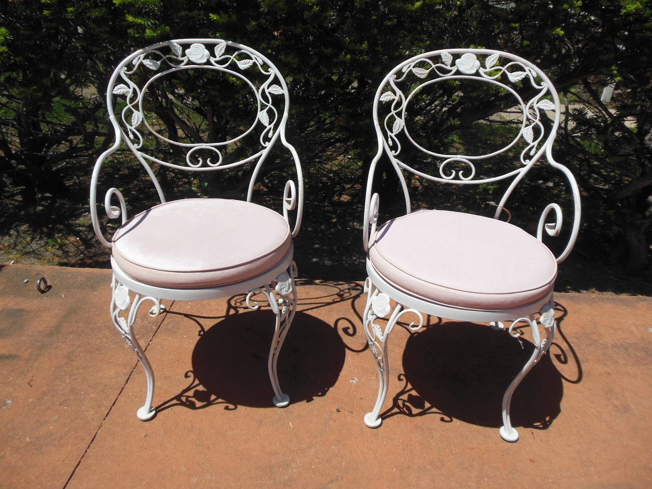 Patio Dining Set, Woodard Wrought Iron Chantilly Rose Pattern at 1stdibs