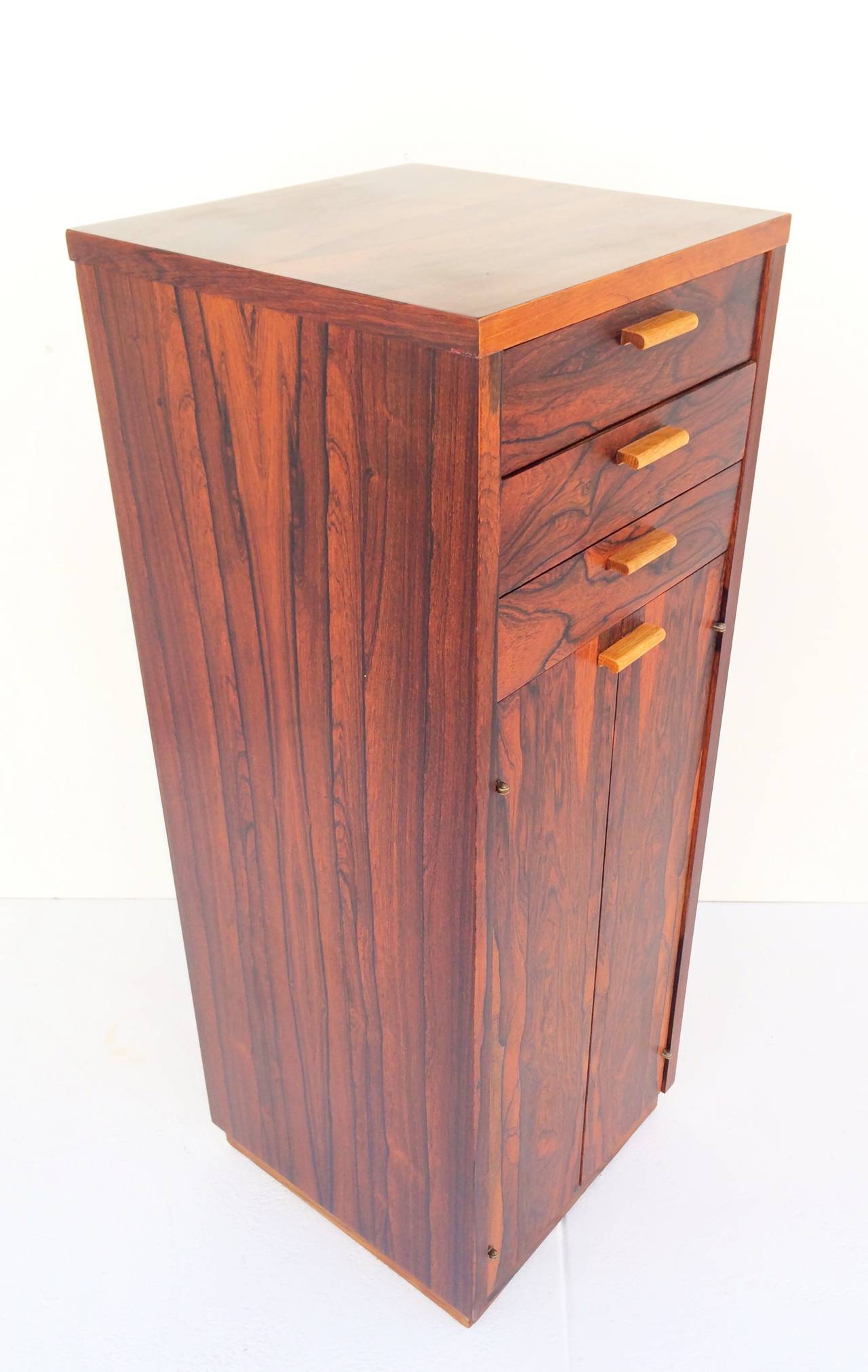 Rosewood Gentleman's Chest at 1stDibs