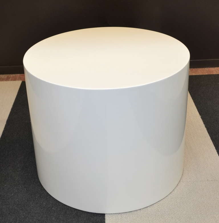 White Lacquered Side Table at 1stdibs
