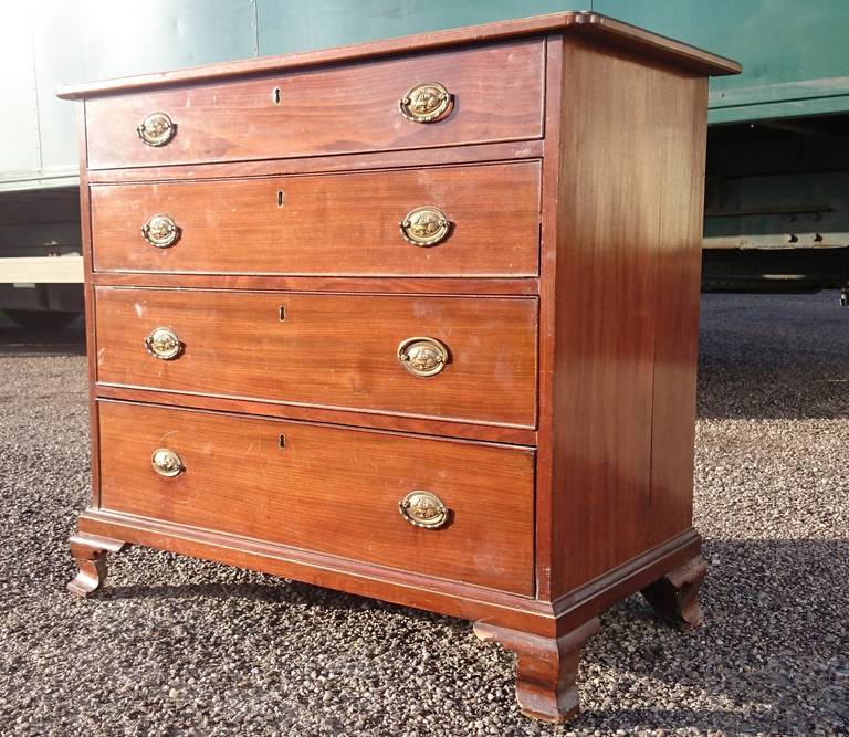 Small Antique Chest of Drawers at 1stDibs