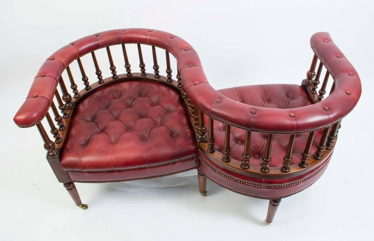 Antique Victorian Mahogany Conversation Settee, circa 1890 at 1stDibs