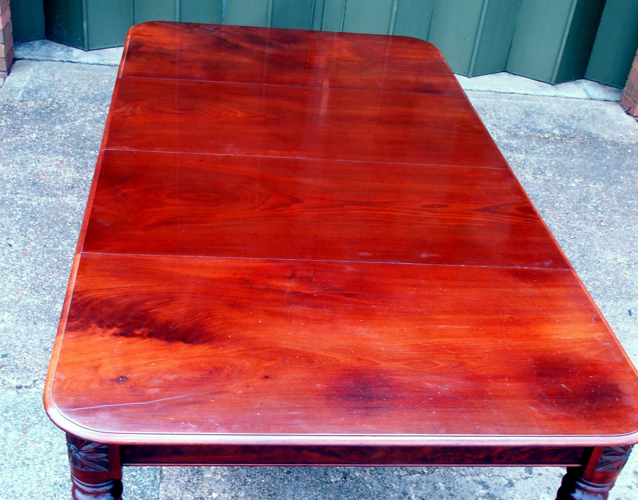 Regency English Mahogany Antique Extending Dining Table For Sale at 1stDibs