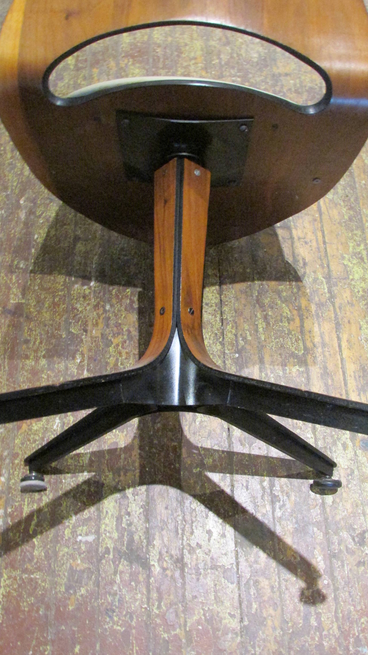 Mulhauser Swivel Chairs for Plycraft 2 available For Sale at