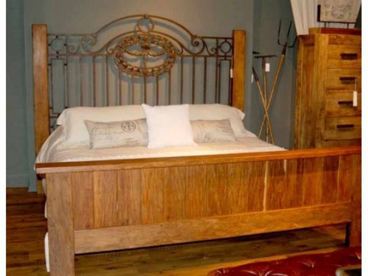 Deco Vintage Antique Bed Frame For Sale at 1stDibs