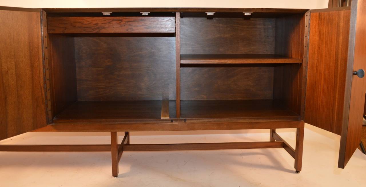Midcentury Credenza at 1stDibs