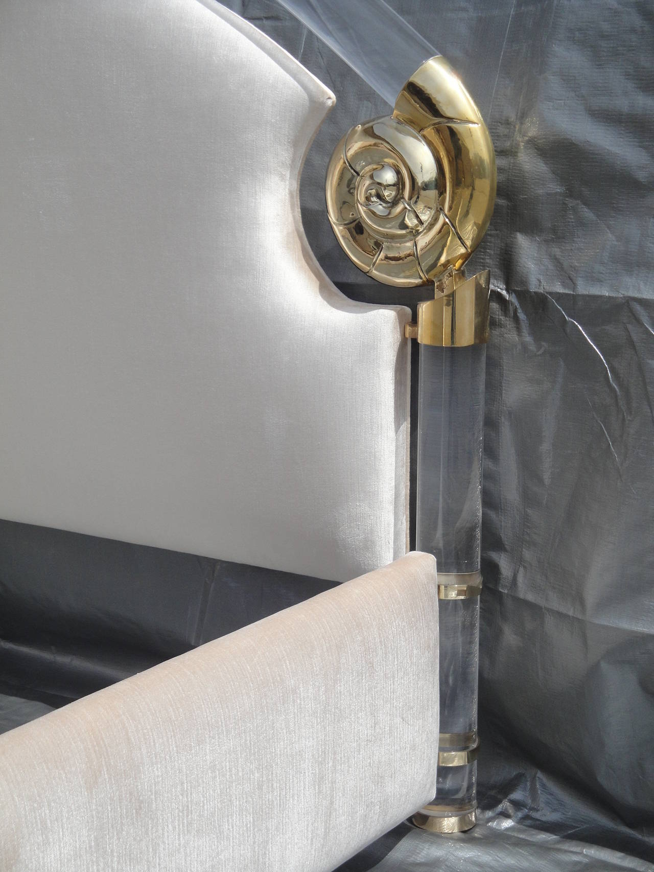 Brass and Lucite Queen-Bed by Marcello Mioni For Sale at 1stDibs