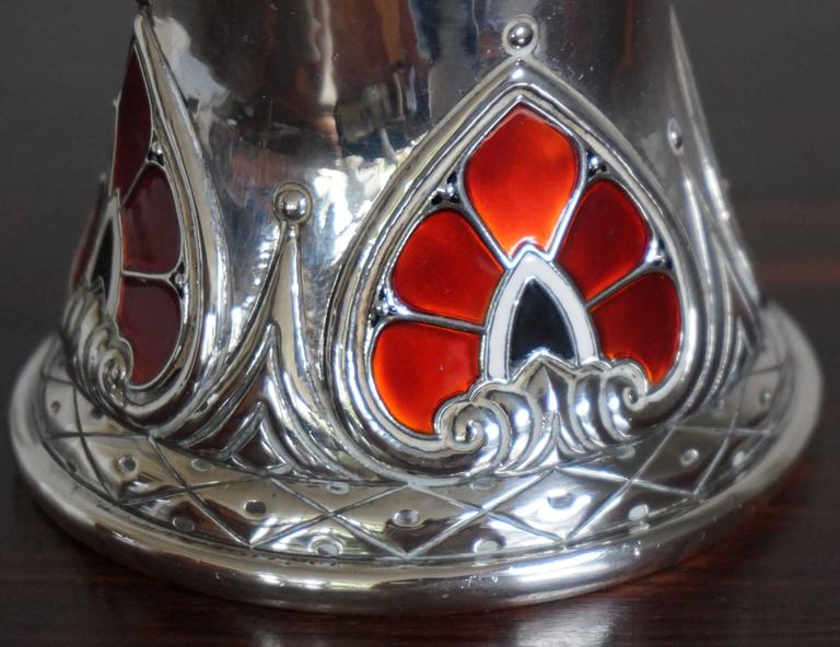 Superbe vase en argent émaillé Arts and Crafts 830 par Silversmith
