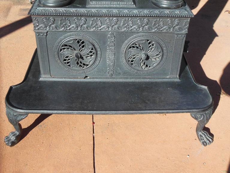 American Cast Iron Parlor Stove, 19th Century For Sale at 1stdibs