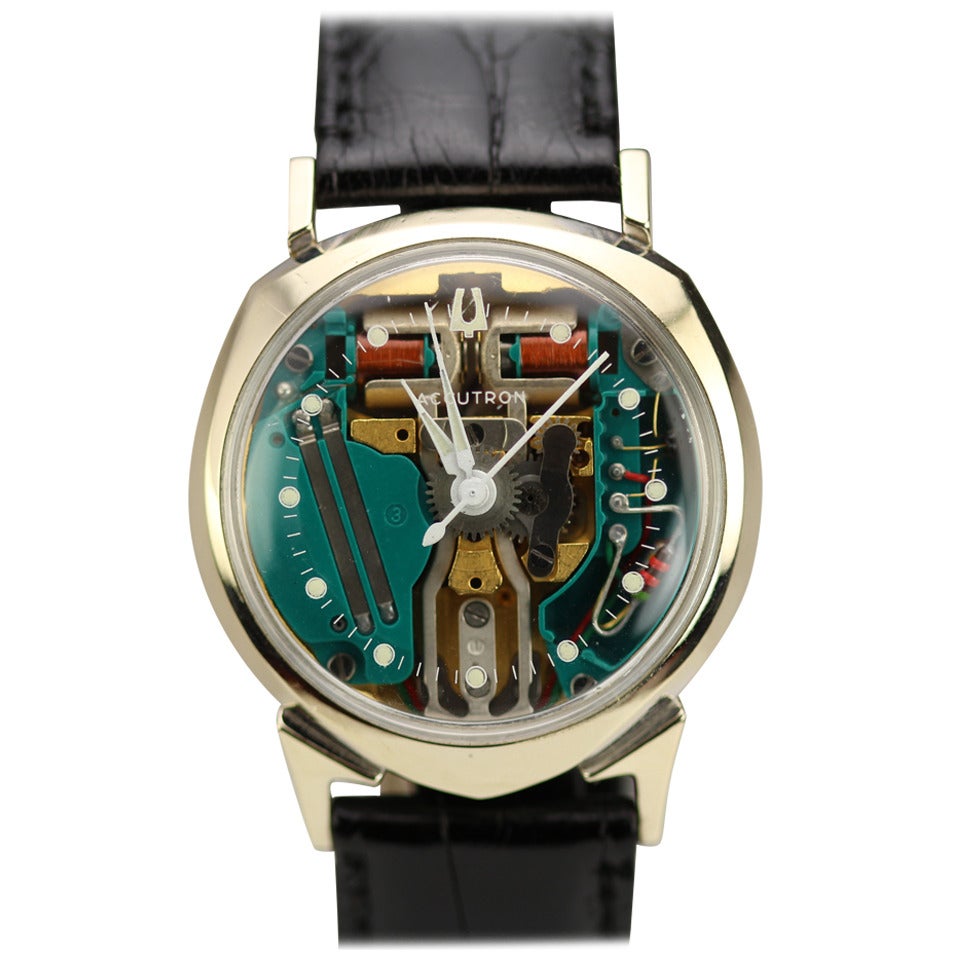 Bulova White Gold Accutron Quartz Spaceview Wristwatch For Sale at