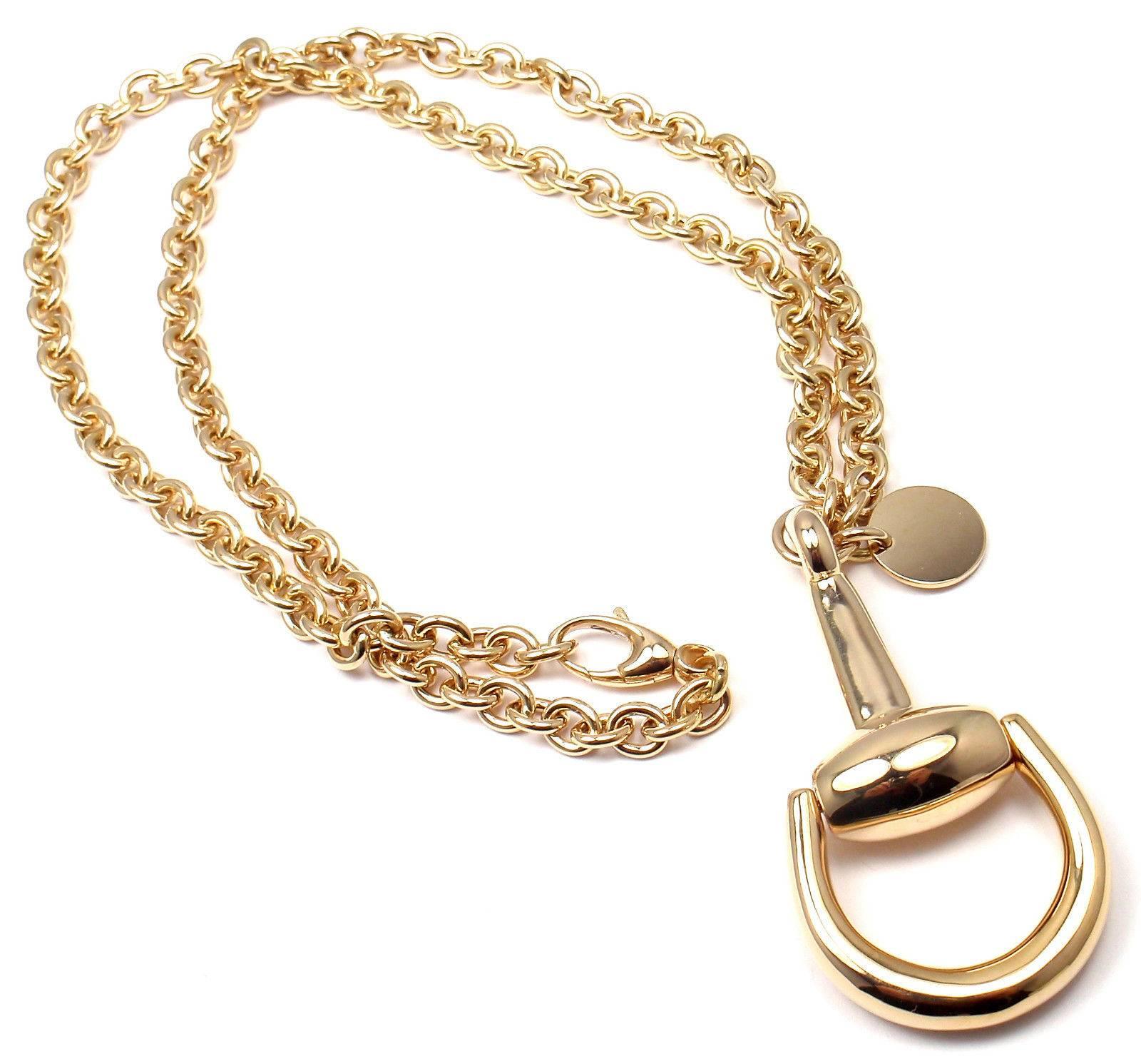 Gucci Gold Horsebit Pendant Link Necklace at 1stDibs gucci horsebit