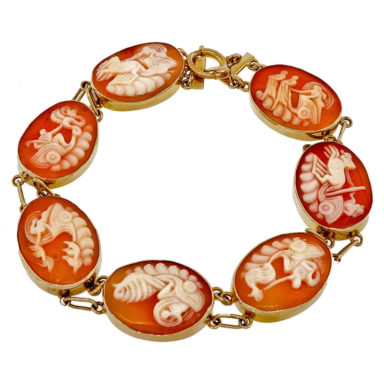 Oval Carved Cameo Yellow Gold Bracelet For Sale at 1stdibs