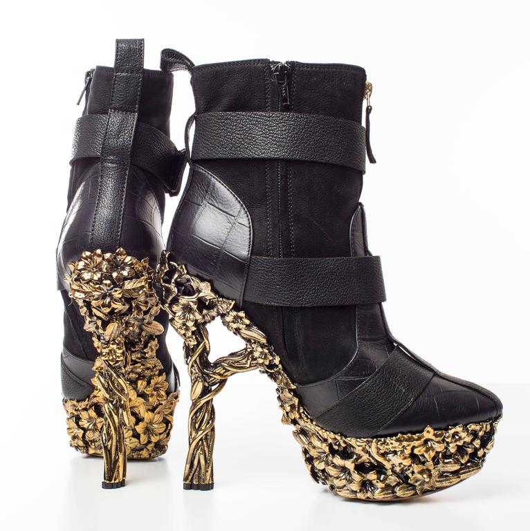 Alexander McQueen Final Collection "Angels and Demons" Fall 2010 at 1stdibs