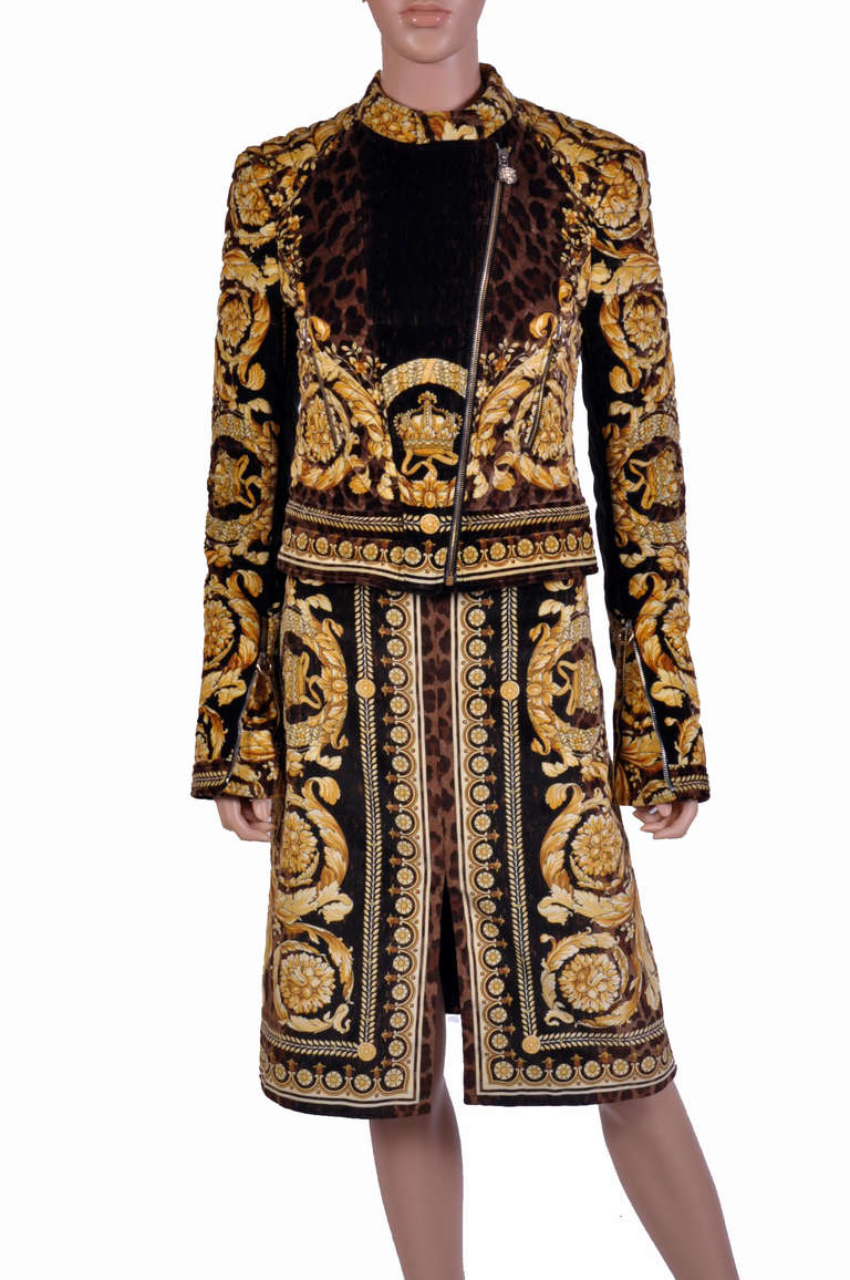 VERSACE BAROQUE PRINTED VELVET JACKET and SKIRT SUIT For Sale at 1stdibs