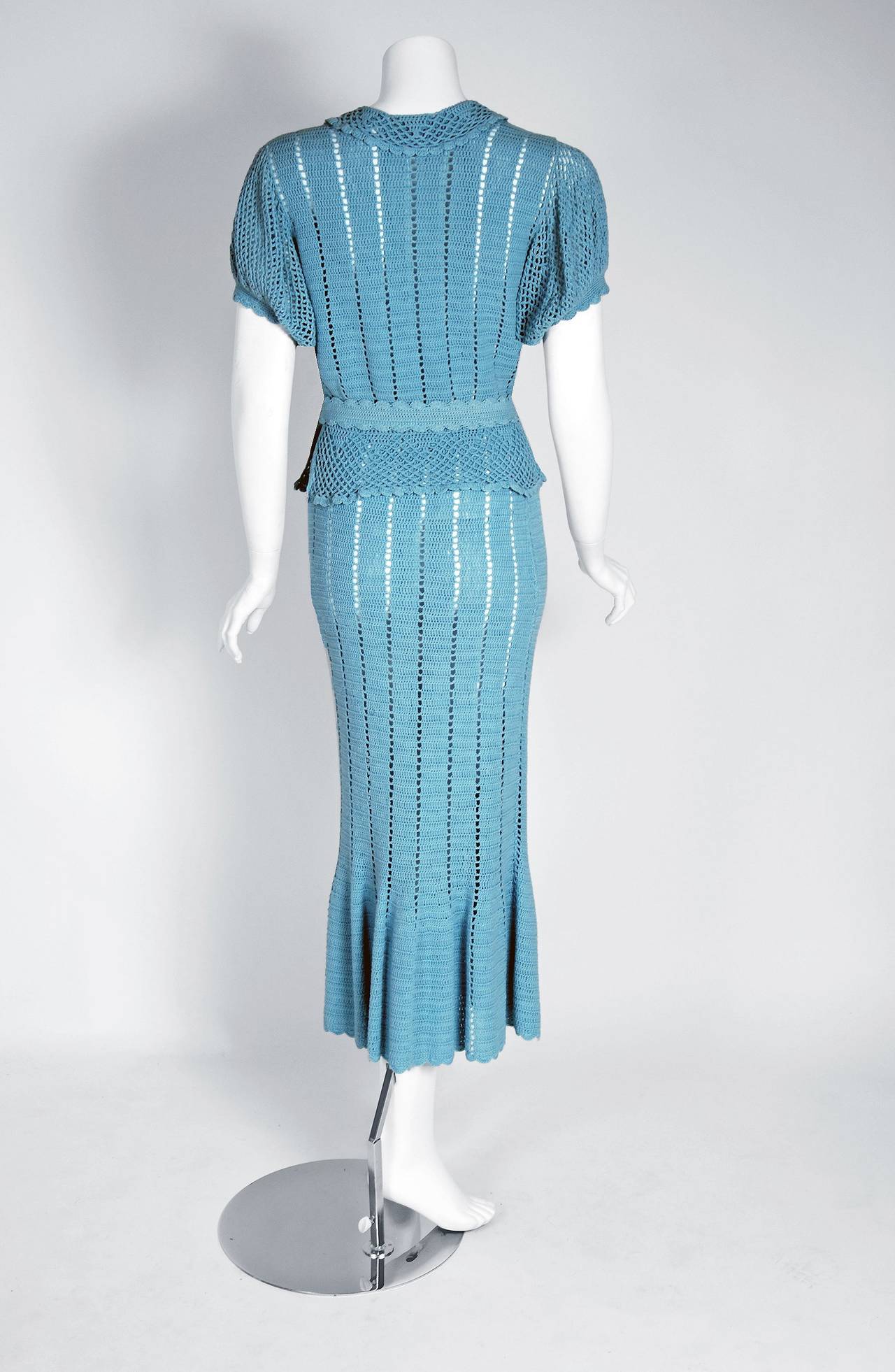 1930's BabyBlue Knit Crochet PuffSleeve Belted Hourglass Fishtail