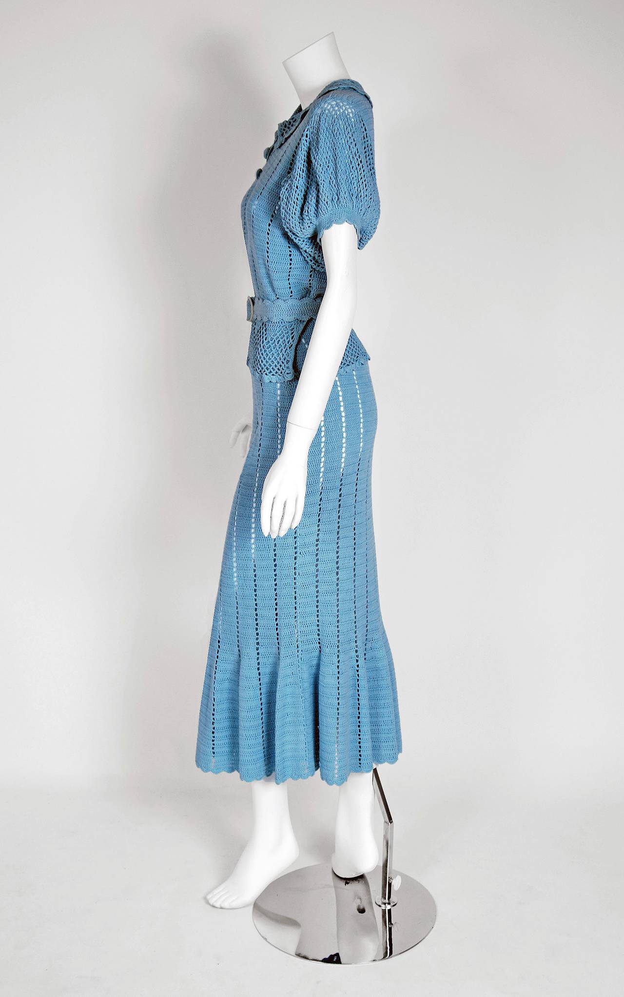 1930's BabyBlue Knit Crochet PuffSleeve Belted Hourglass Fishtail