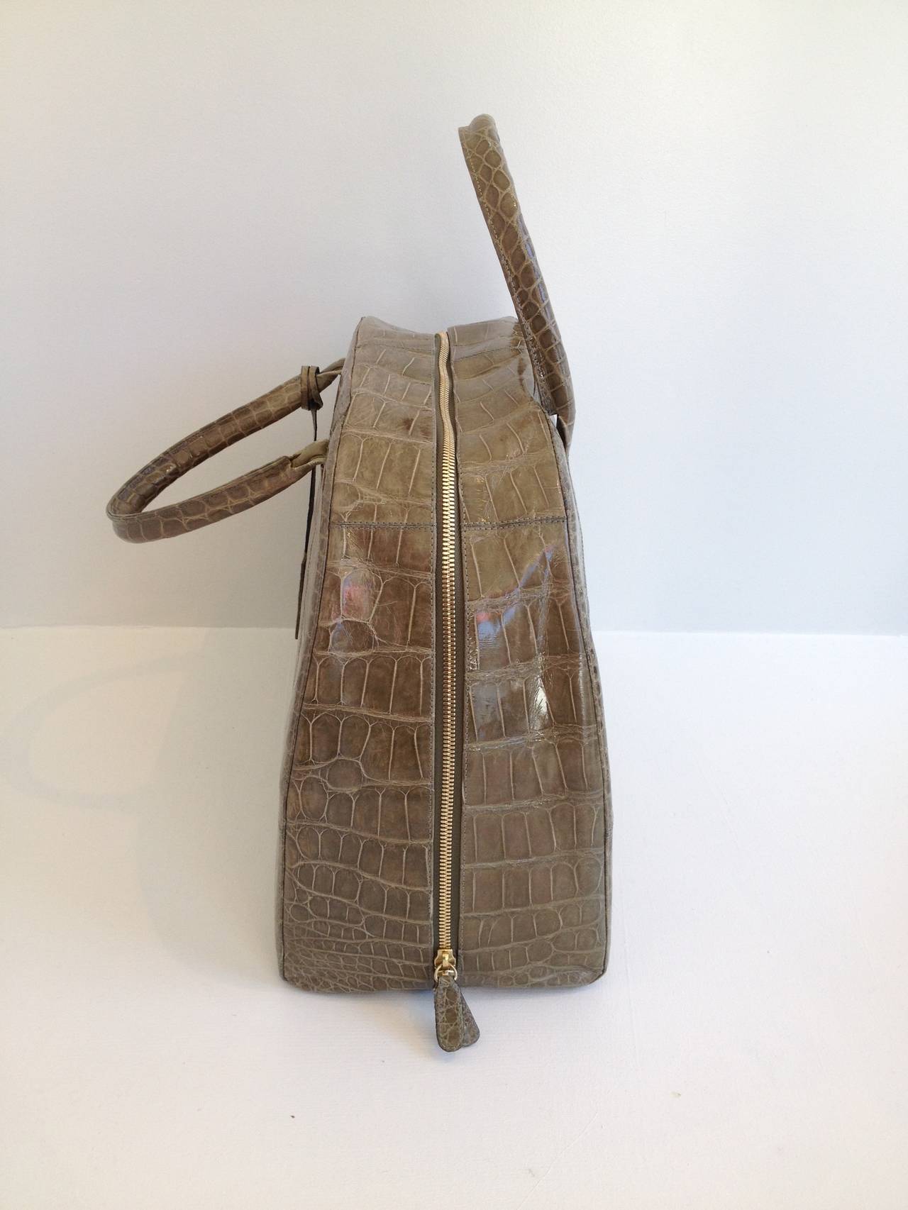 Oscar de la Renta Olive Green Crocodile Handbag For Sale at 1stDibs