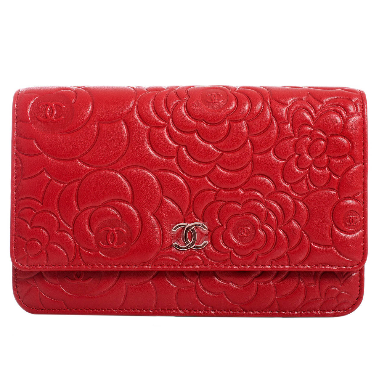 Chanel Red Lambskin Camellia Wallet On Chain (WOC) at 1stdibs