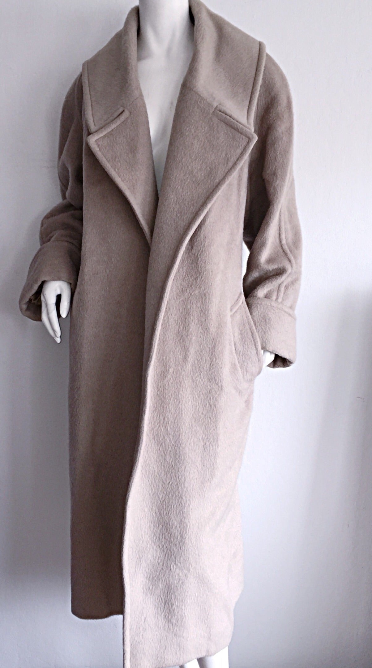 Stylish Vintage Guy Laroche Alpaca + Wool Taupe Wrap Blanket Jacket
