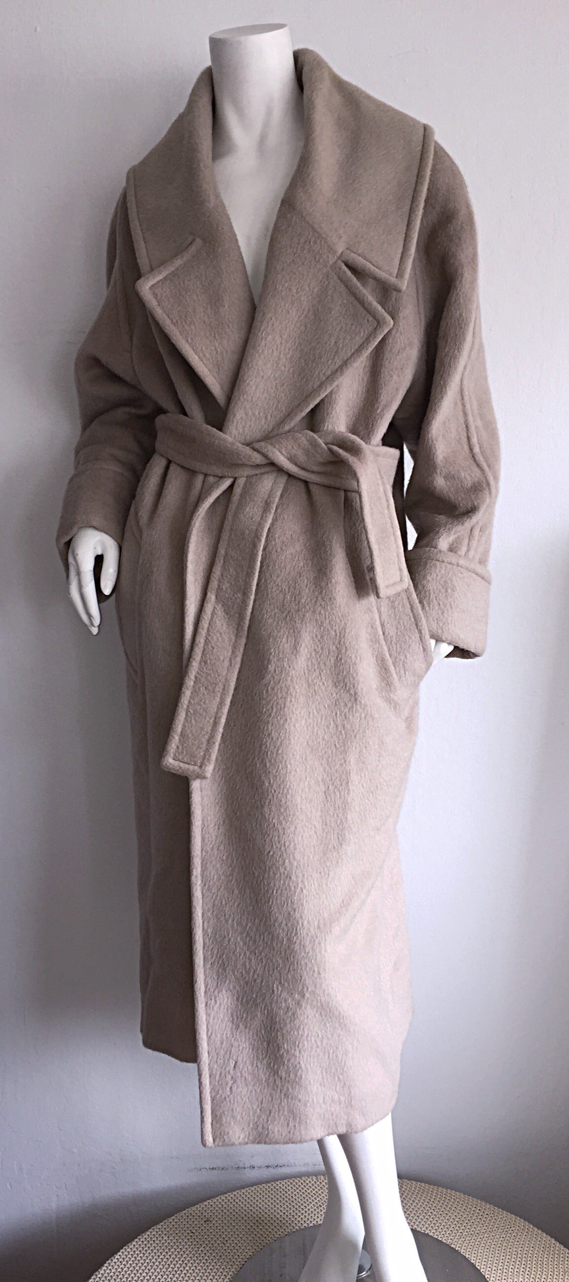 Stylish Vintage Guy Laroche Alpaca + Wool Taupe Wrap Blanket Jacket