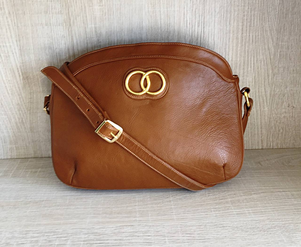 Perfect Brand New Vintage Saks Fifth Avenue Saddle Tan Handbag Purse