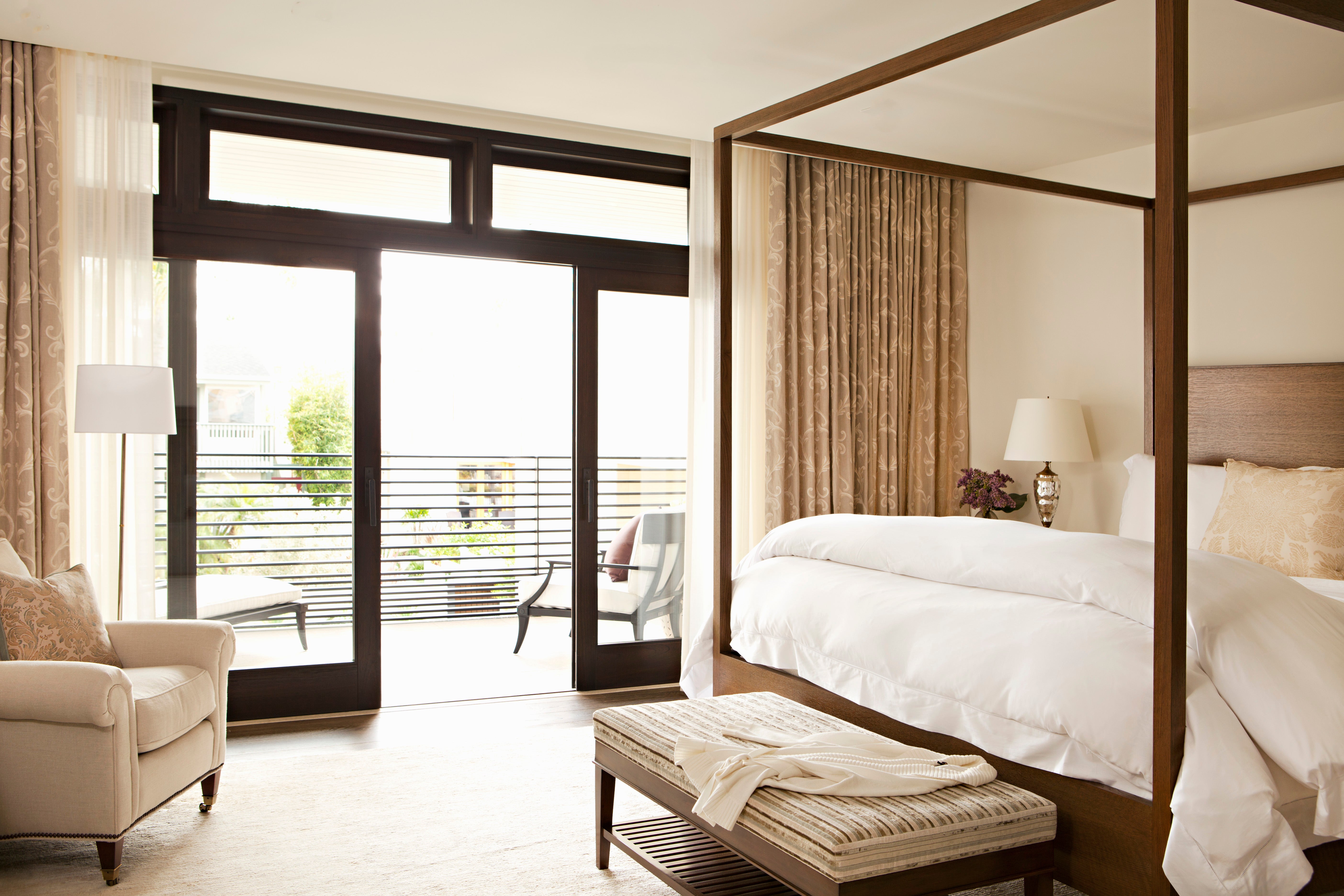 Manhattan Beach Residence by Chris Barrett Design on 1stdibs