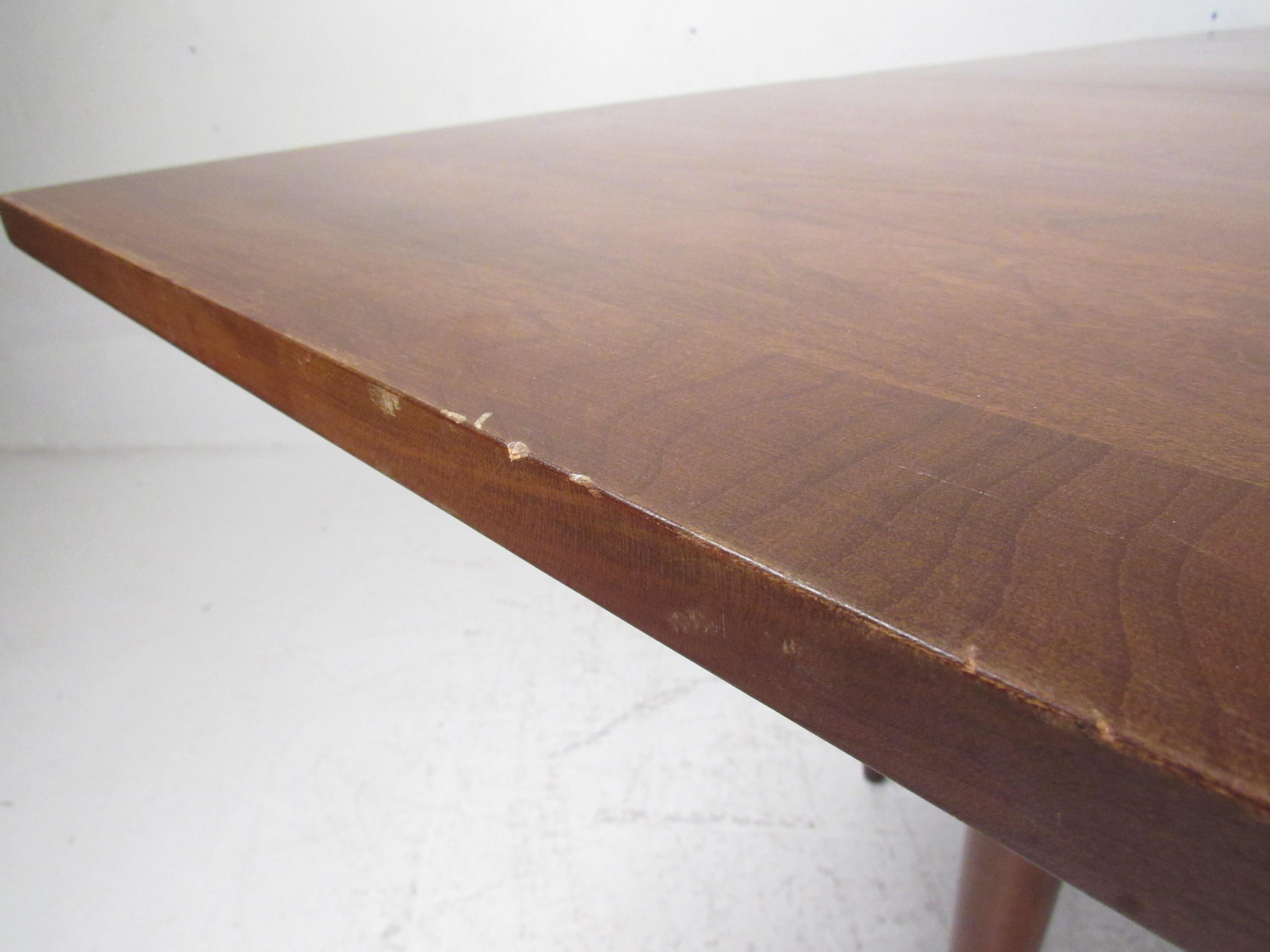 Willett Solid Cherry Transitional Drop Leaf Dining Table For Sale at