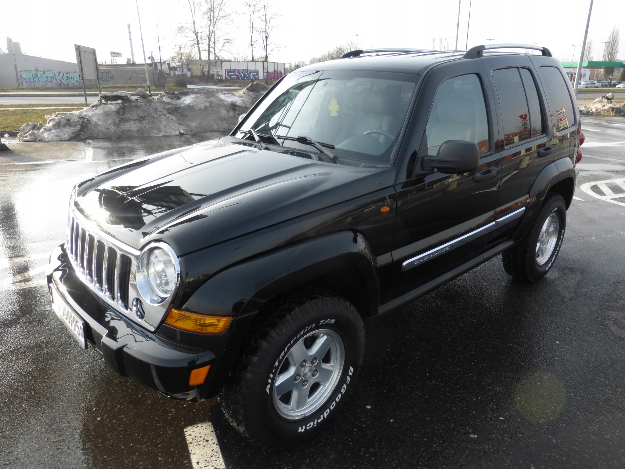 JEEP CHEROKEE LIBERTY KJ LIMITED 2.8 CRD SZWAJCAR 7846594912