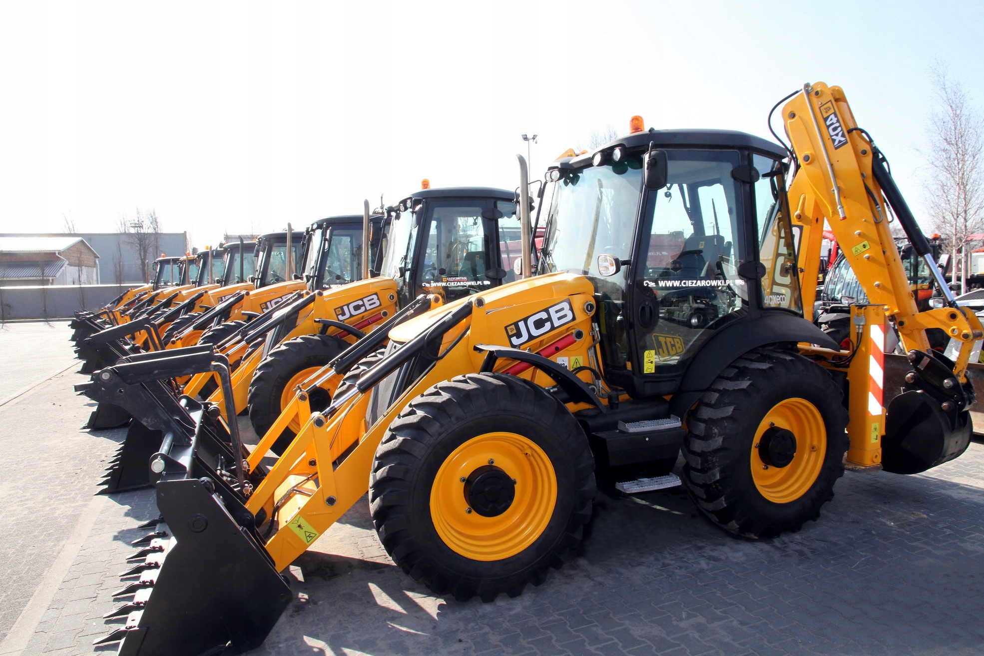 JCB CAT KOMATSU NEW HOLLAND KOPARKOŁADOWARKI 7796915170 oficjalne