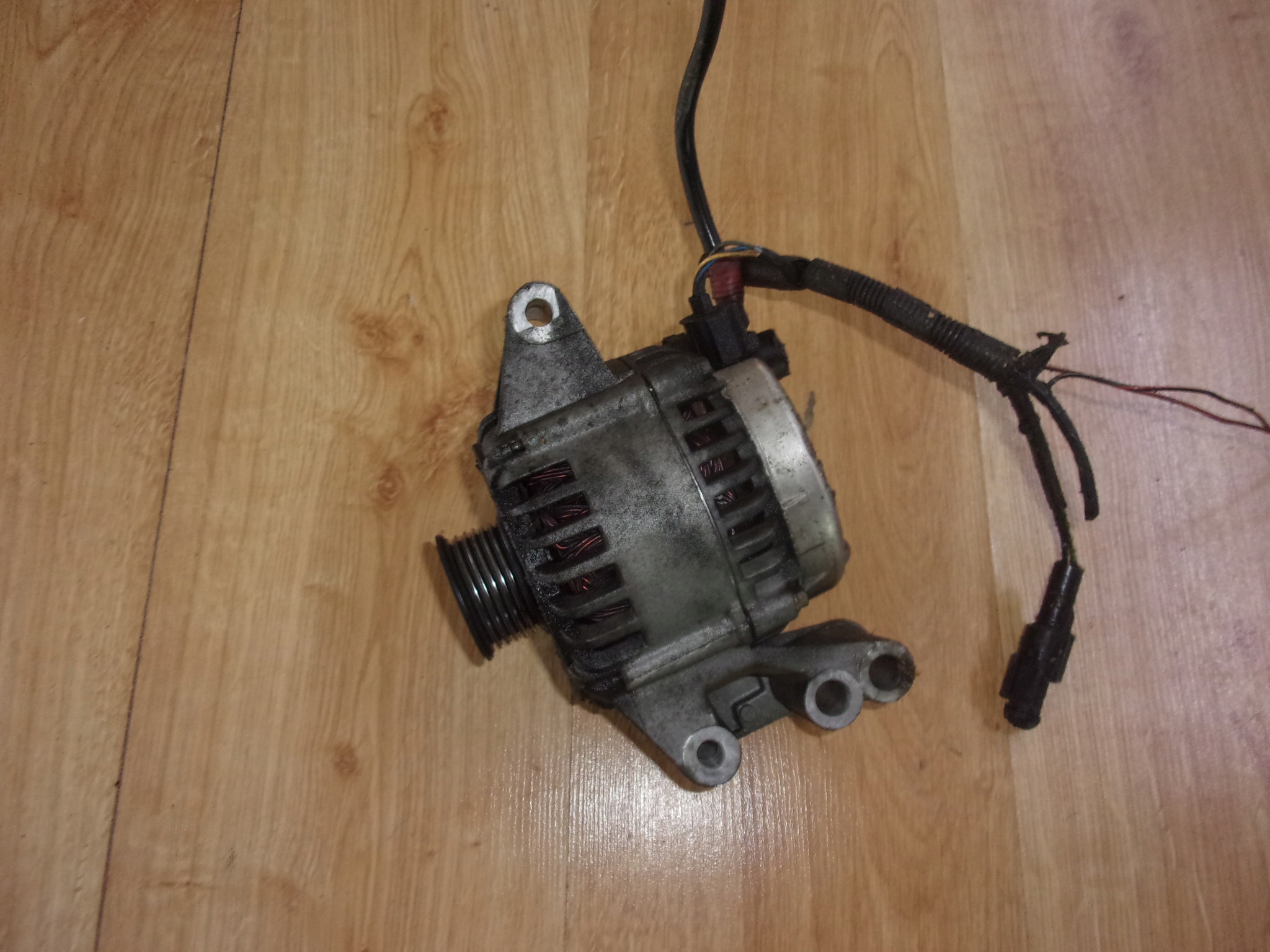 FORD FIESTA MK6 ALTERNATOR 1.3 8V YUI51 za 130 zł z Wiórek Poznań