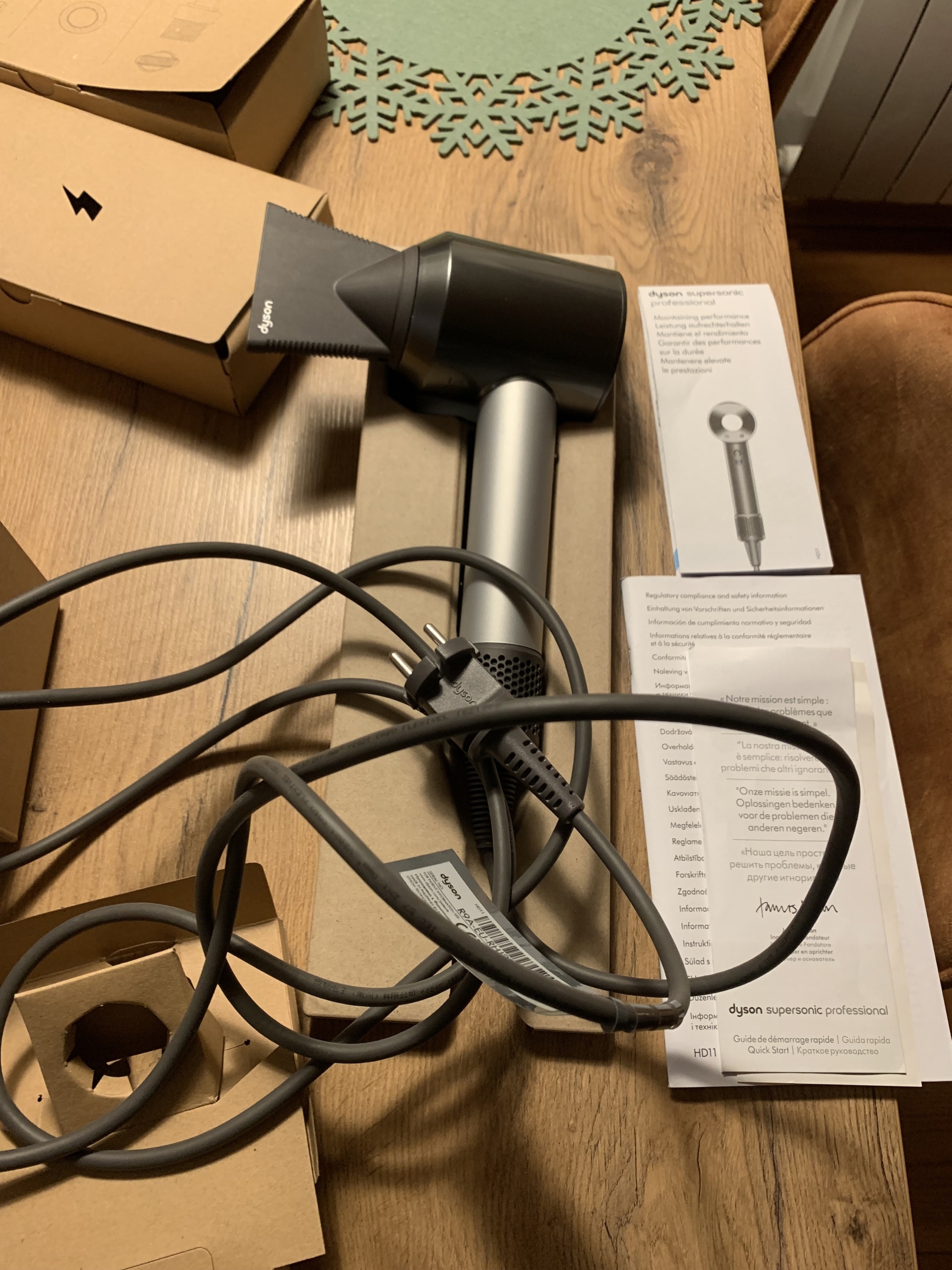 Profesjonalna suszarka do włosów DYSON Nysa Ogłoszenie na Allegro
