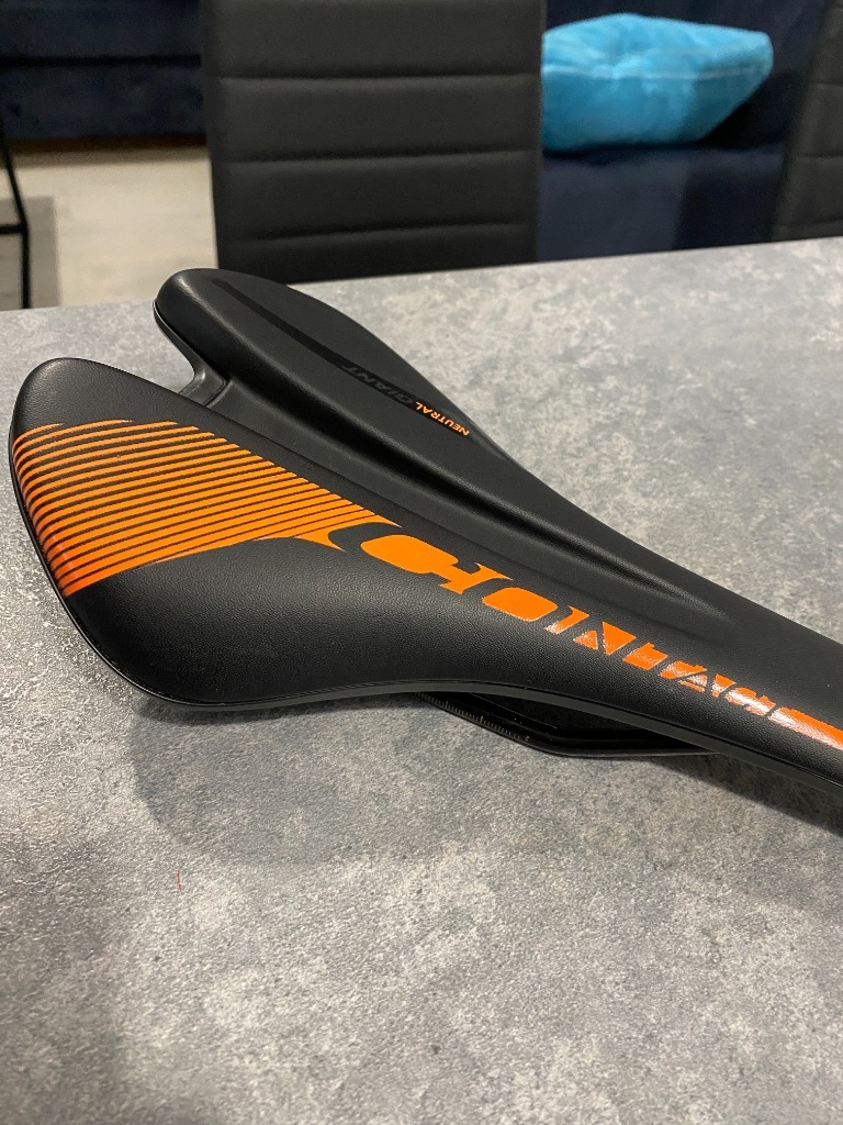 Siodełko Siodło rowerowe Giant Contact Neutral Ostrów Wielkopolski