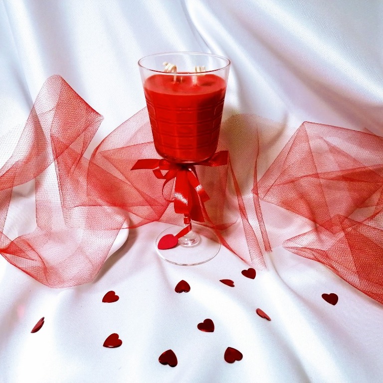 świeca sojowa zapachowa love is a rose walentynki Warszawa Kup