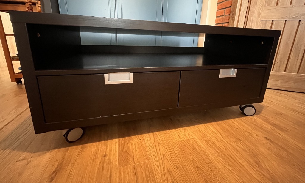 Czarnobrązowa szafka TV Ikea Besta Jagra Dębogórze Ogłoszenie na