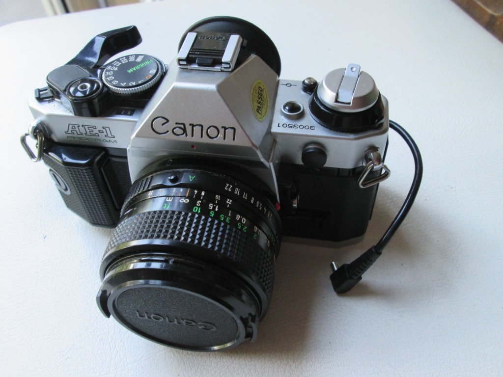 Aparat Canon AE1 PROGRAM Z OBIEKTYWEM 28 / 2,8 Warszawa Ogłoszenie