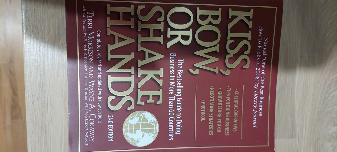 Kiss Bow, or shake hands Garwolin Kup teraz na Allegro Lokalnie