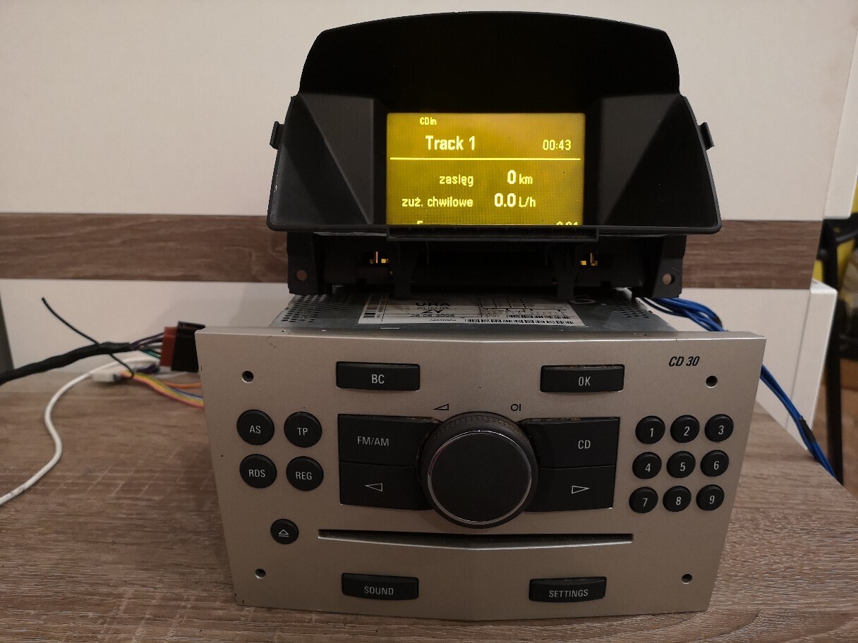 Radio Cd30 wyświetlacz gid opel zafira b 13178570 Mysłowice Kup