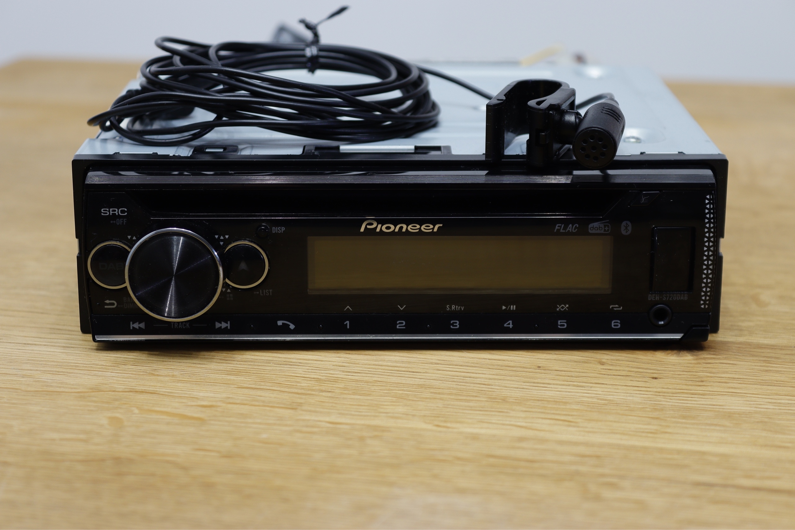 Radio Pioneer DEH-S720DAB + mikrofon, Bluetooth | Szczecin | Ogłoszenie