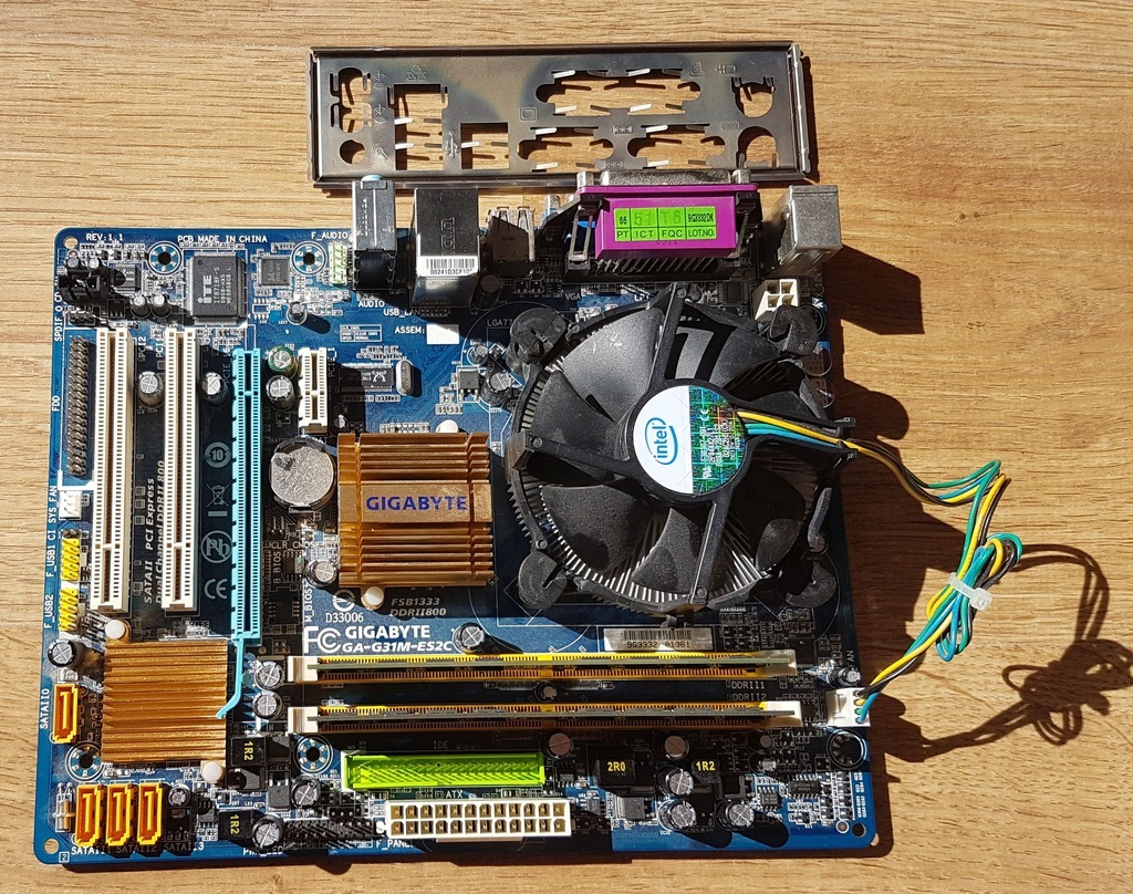 Płyta główna Gigabyte GA-G31M-ES2C socket LGA77 + | Warszawa | Kup