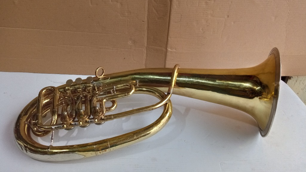 Instrument dęty Helikon z 3 wentylami Wałcz Ogłoszenie na Allegro