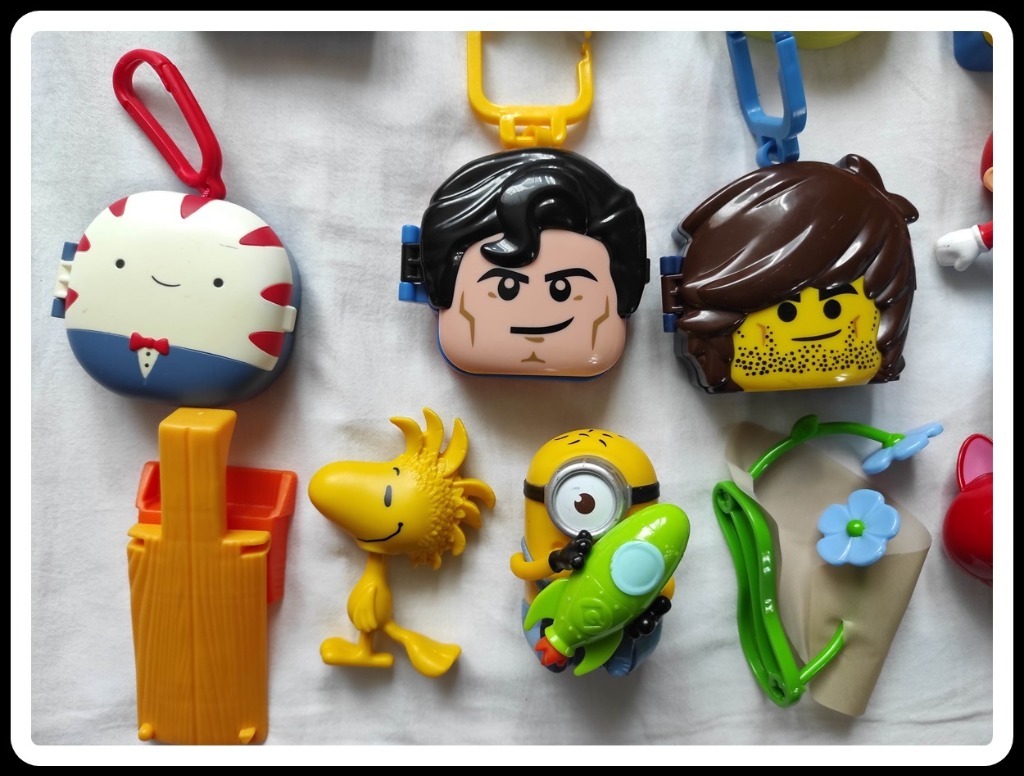 Zabawki z Happy Meal + puzzle Playmobil Słupno Kup teraz na Allegro