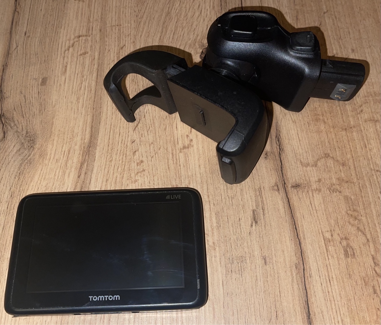 TomTom GO live 4CS01 + uchwyt Fiat 500, Punto EVO Kretomino Kup