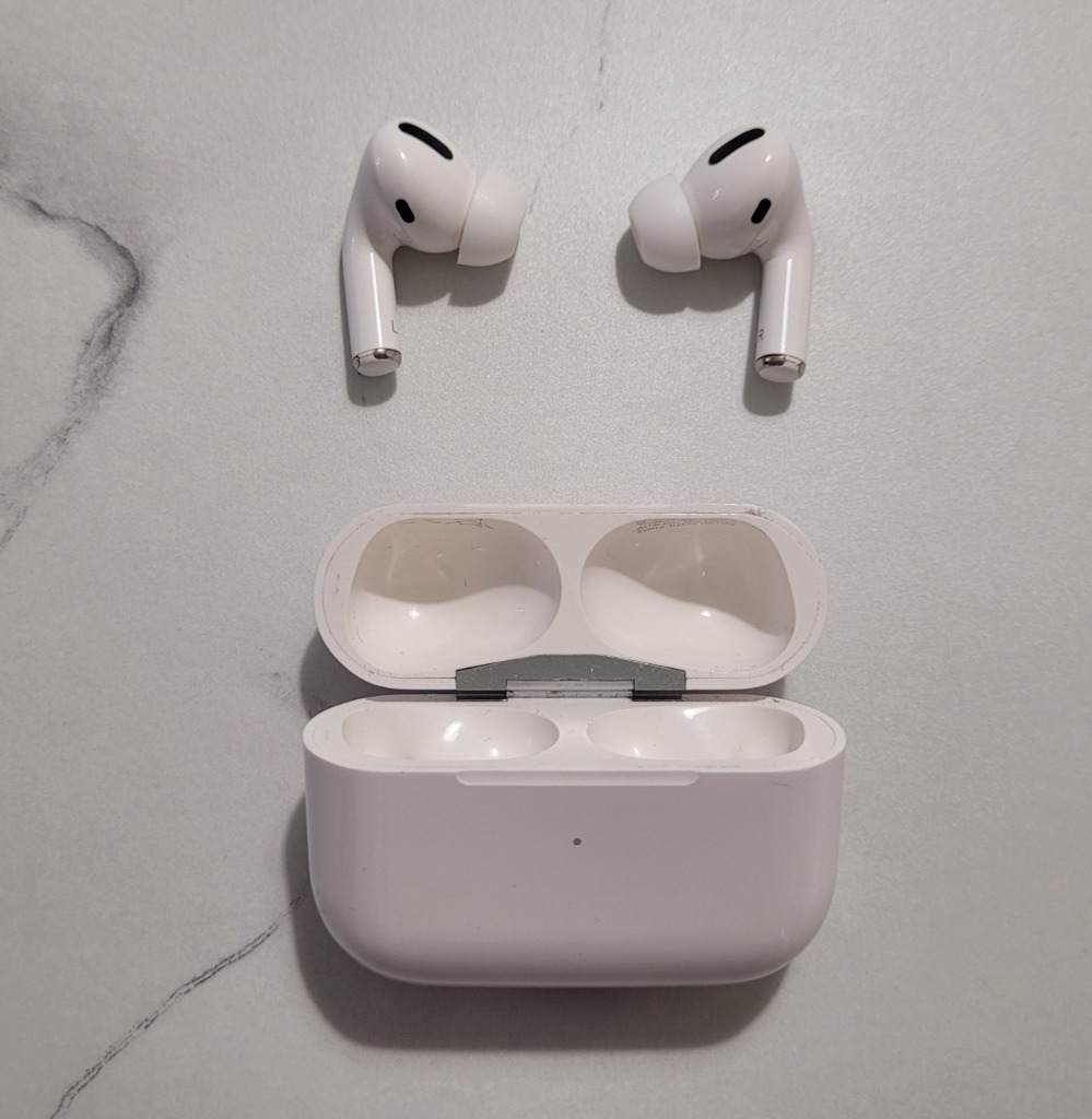 Apple Air Pods pro (generacja 1) Biały Bór Licytacja na Allegro