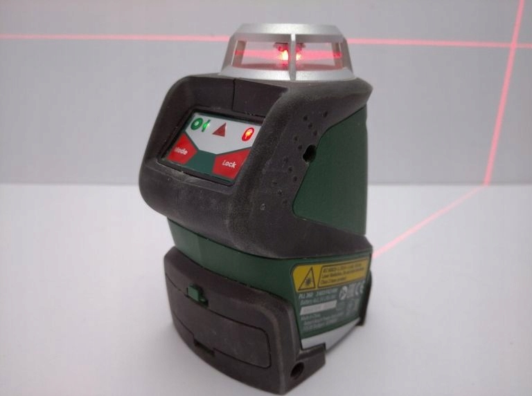 LASER KRZYŻOWY BOSCH PLL 360 GWARANCJA DO 11.2021